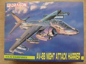 DRAGON 1/144 4526 AV-8B NIGHT ATTACK